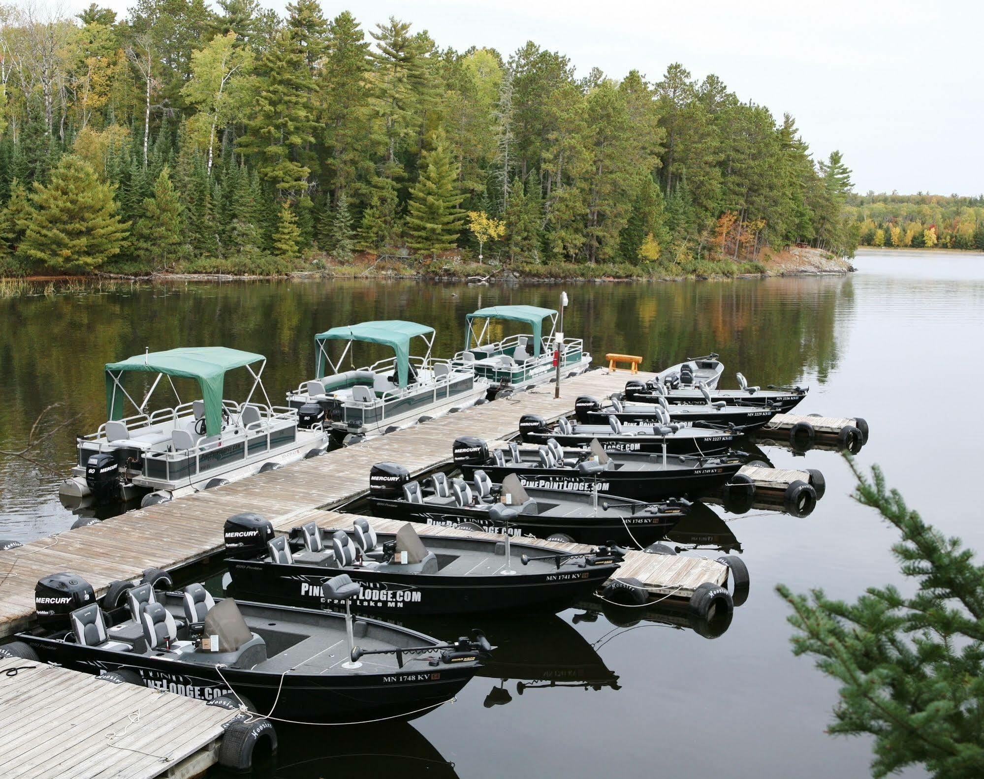 Pine Point Lodge Resort & Motel Crane Lake Exterior foto