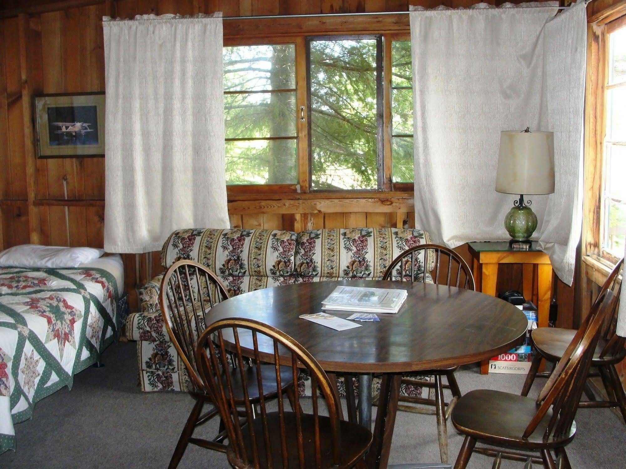 Pine Point Lodge Resort & Motel Crane Lake Exterior foto