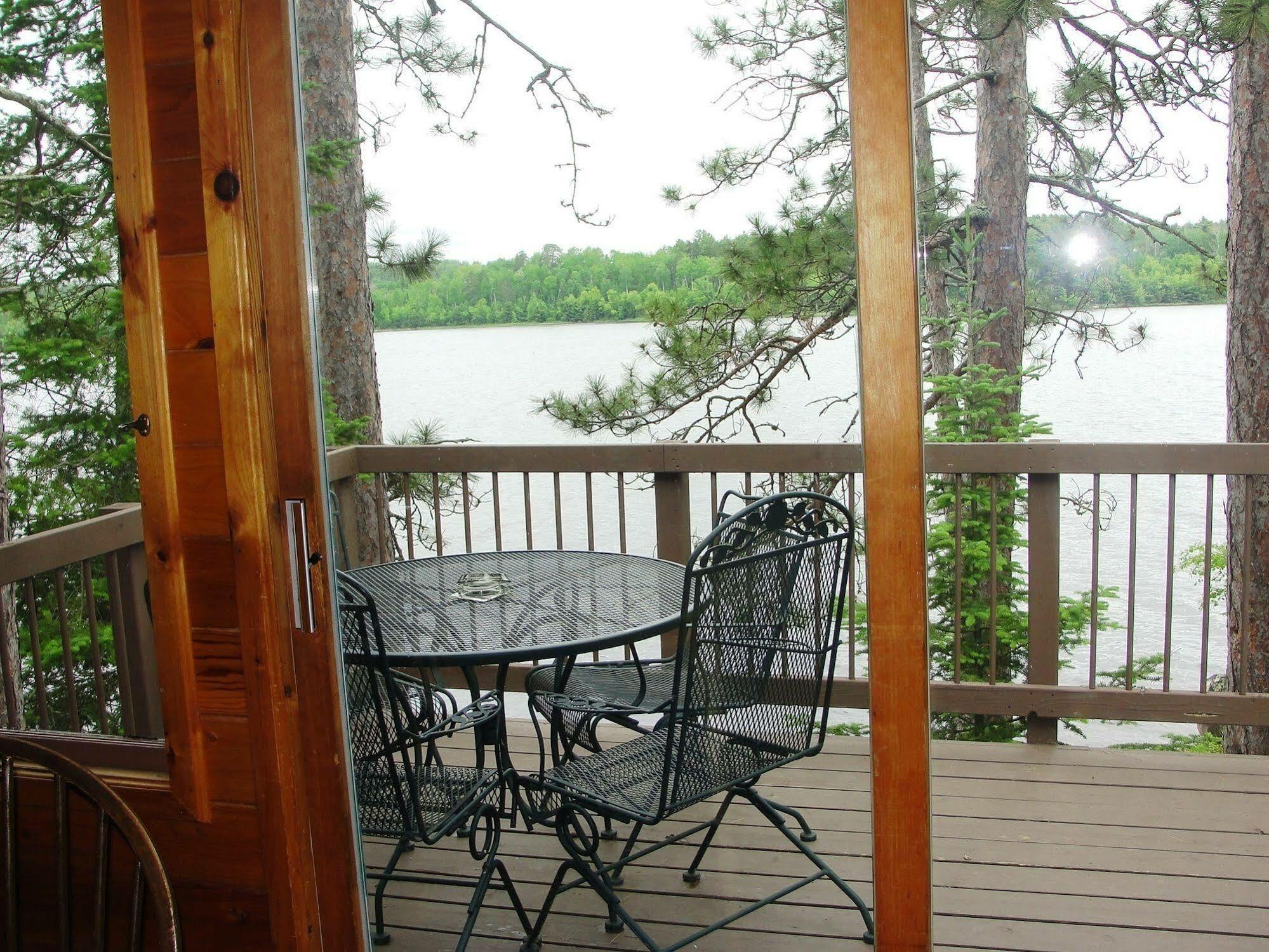Pine Point Lodge Resort & Motel Crane Lake Exterior foto