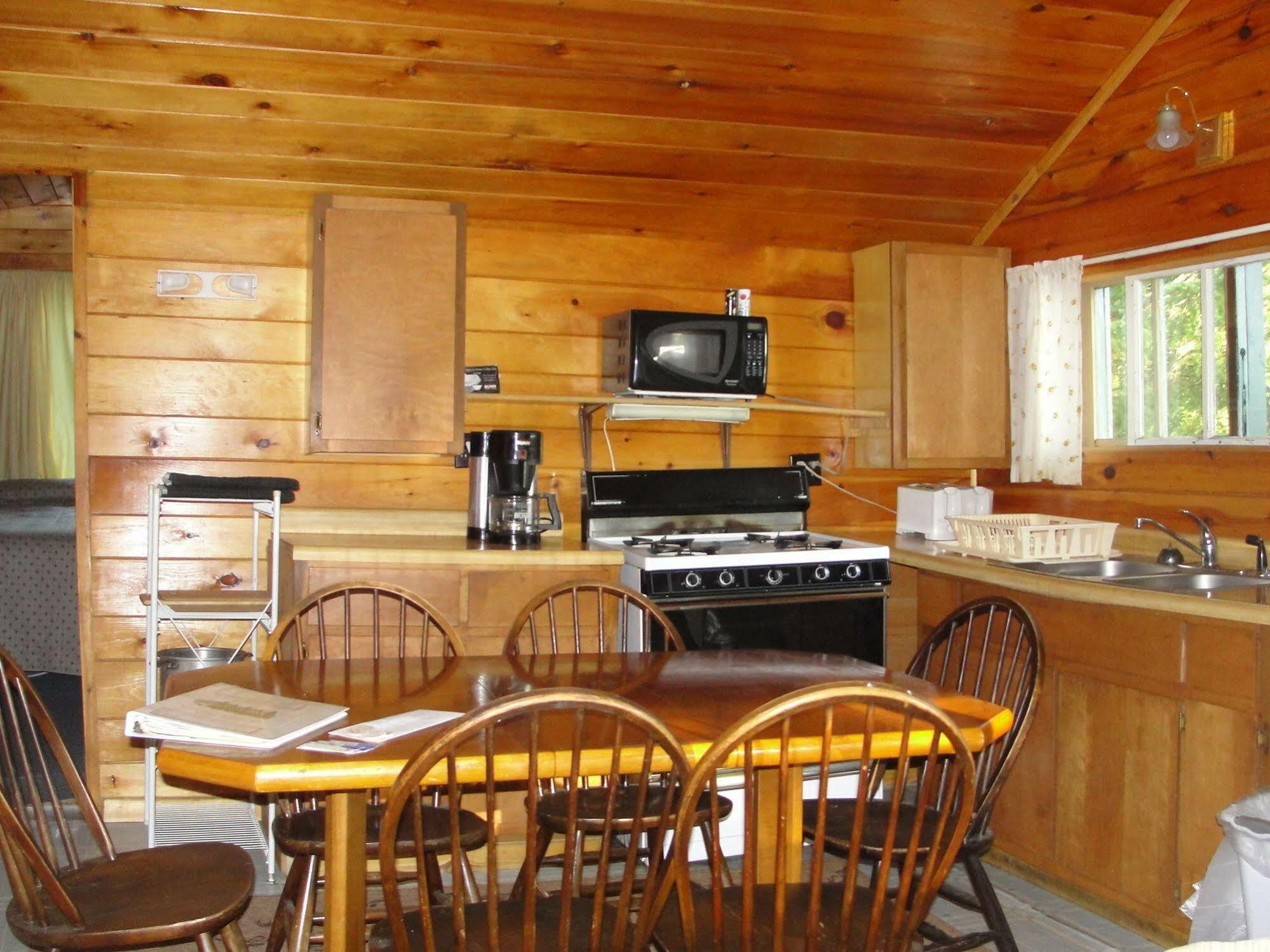 Pine Point Lodge Resort & Motel Crane Lake Exterior foto
