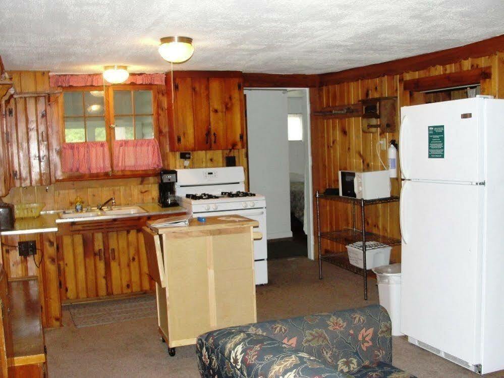 Pine Point Lodge Resort & Motel Crane Lake Exterior foto